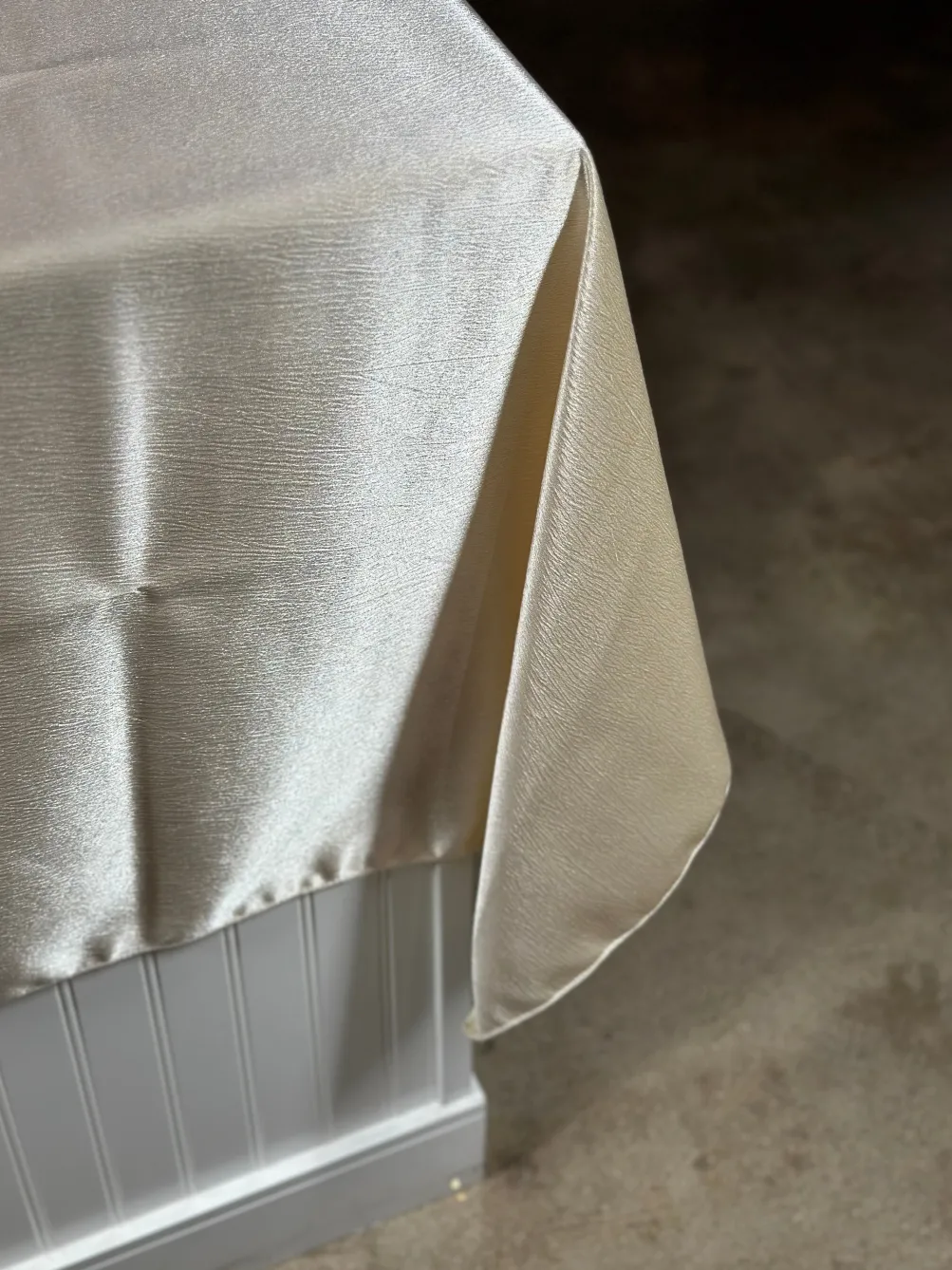 Luxury Satin Table Linen in Champagne