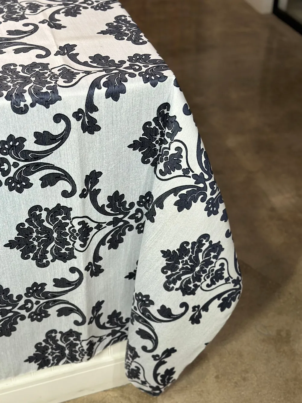 Madison Jacquard (Reversible) Table Linen in Navy