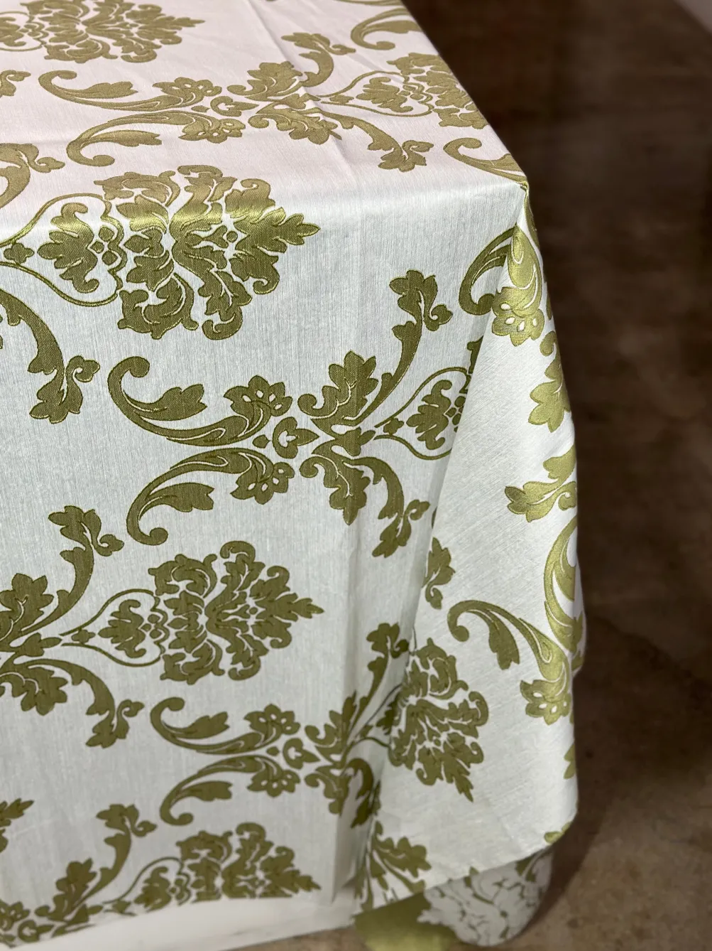 Madison Jacquard (Reversible) Table Linen in Kiwi