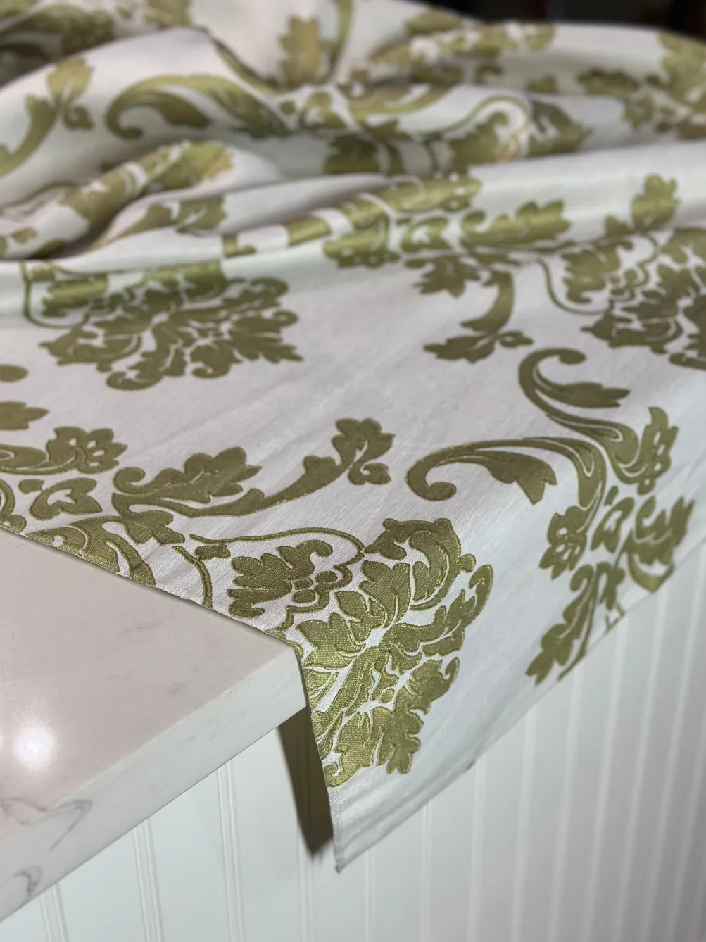 Madison Jacquard (Reversible) Table Linen in Kiwi