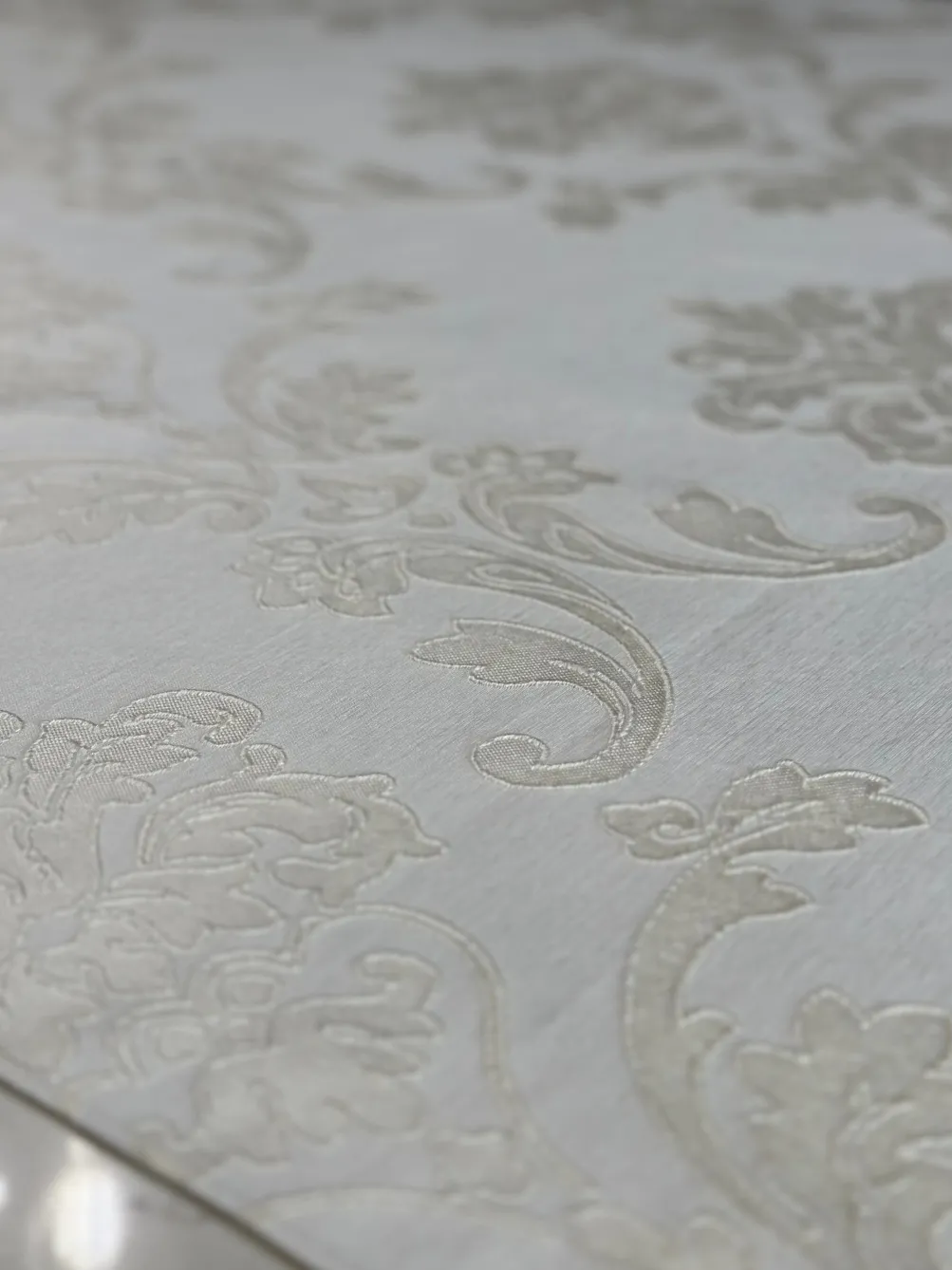 Madison Jacquard (Reversible) Table Linen in Champagne