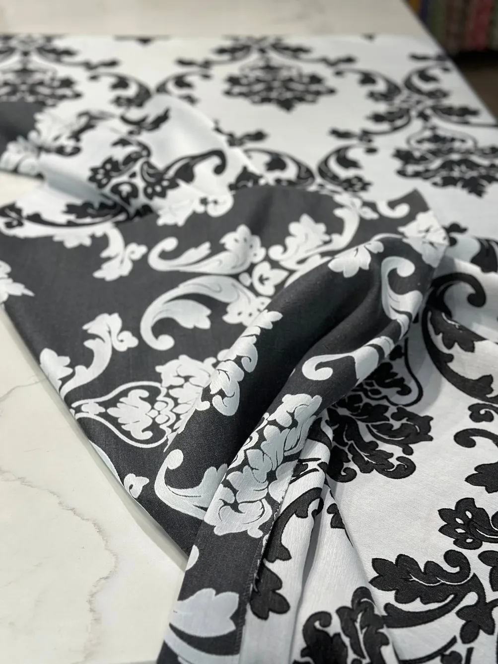 Madison Jacquard (Reversible) Table Linen in Black