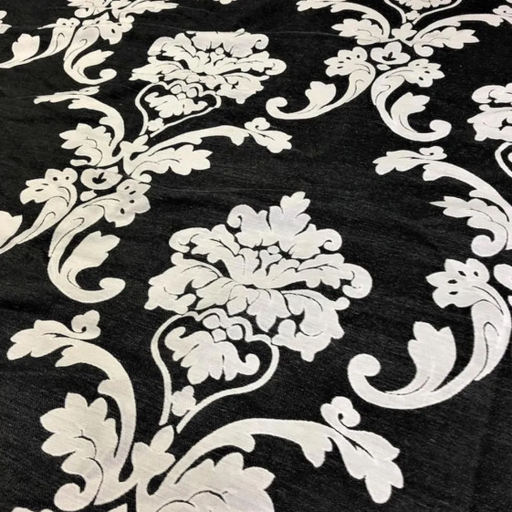 Madison Jacquard (Reversible) Table Linen in Black