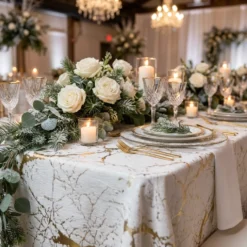 Marble Jacquard Table Linen in Gold