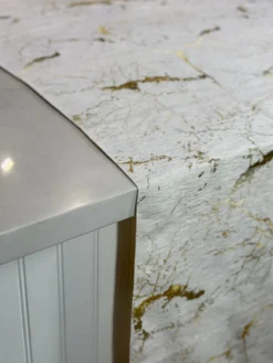 Marble Jacquard Table Linen in Gold