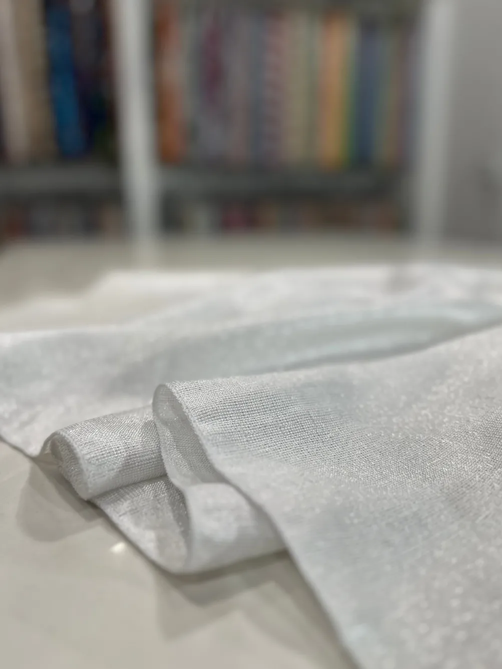 Metallic Burlap Table Linen in White/Silver