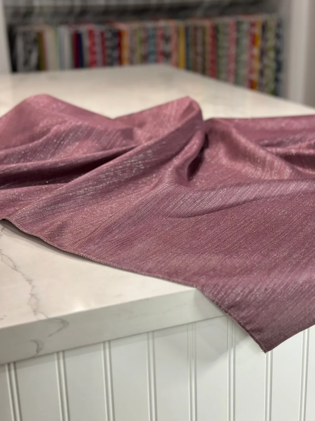 Metallic Burlap Table Linen in Orchid/Silver