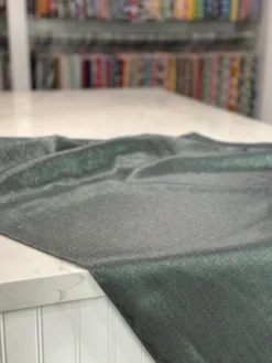 Metallic Burlap Table Linen in Gray/Silver