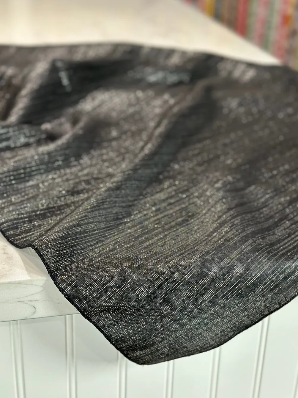 Metallic Burlap Table Linen in Black/Silver