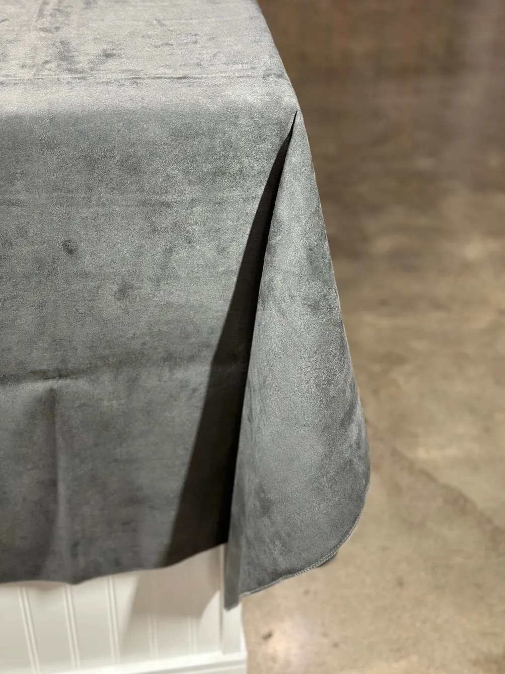 Microfiber Suede Table Linen in Dk Grey