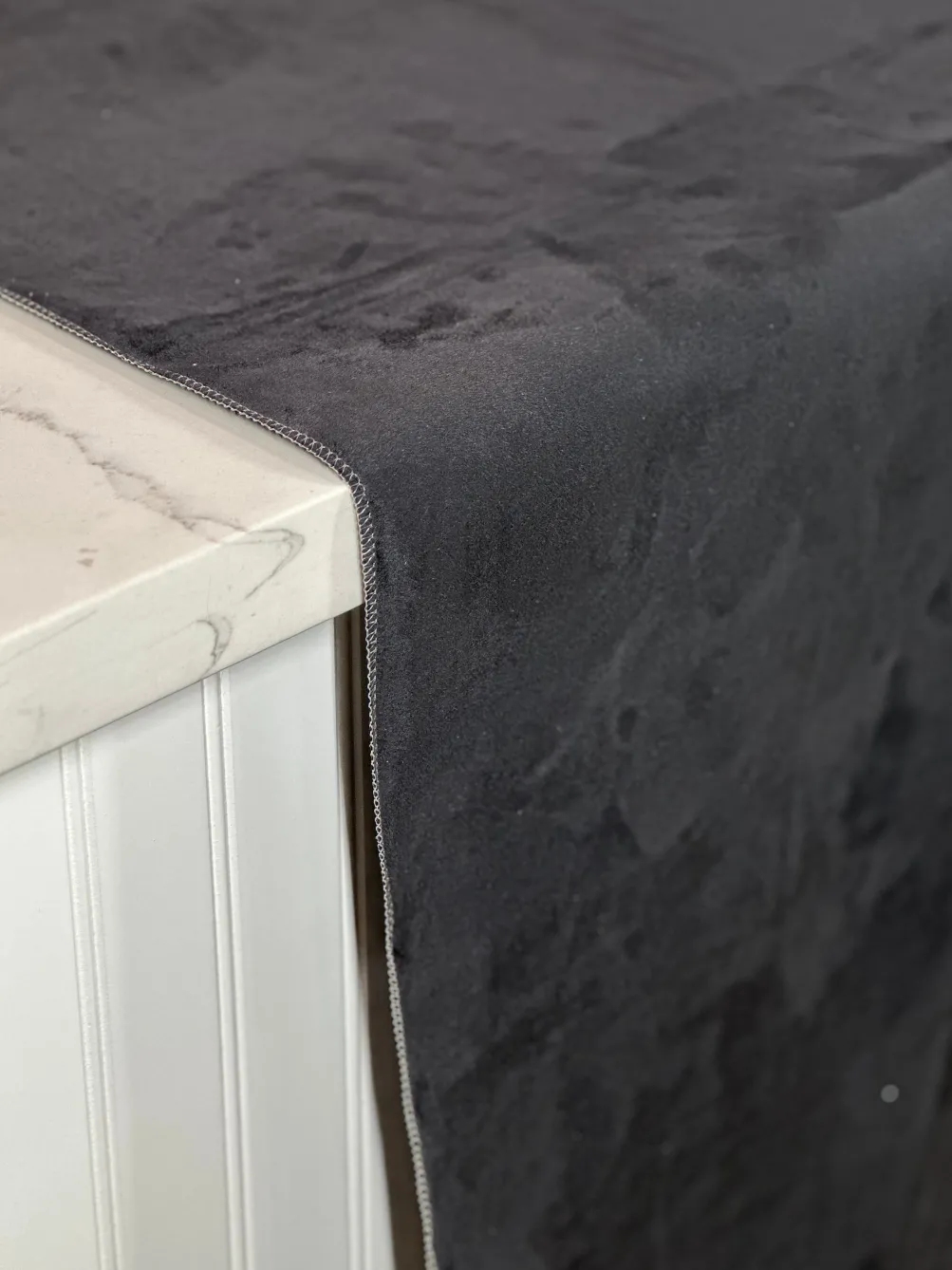 Microfiber Suede Table Linen in Black
