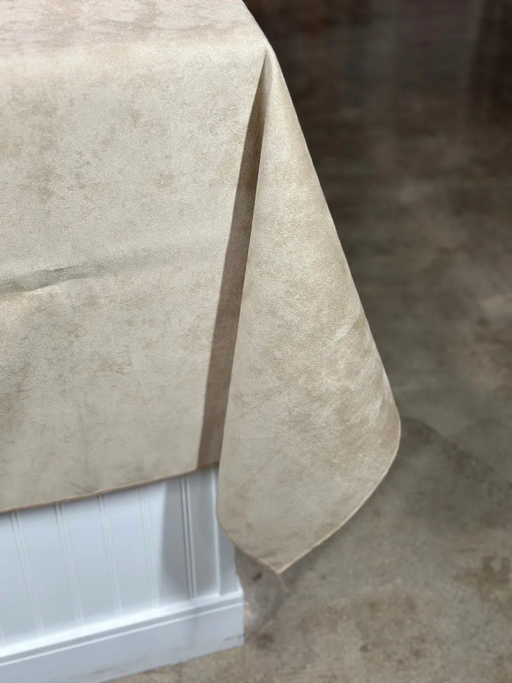 Microfiber Suede Table Linen in Khaki