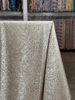 Miramar Jacquard Table Linen in Mauve