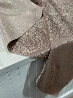 Miramar Jacquard Table Linen in Mauve