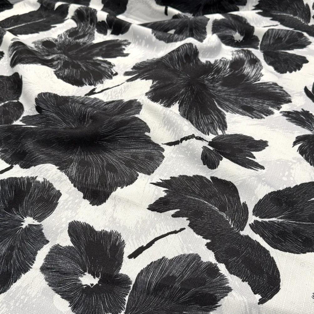 Mono Leaf (Slub Print) Table Runner