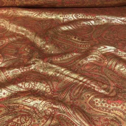 Paisley Jacquard Table Linen in Red and Gold