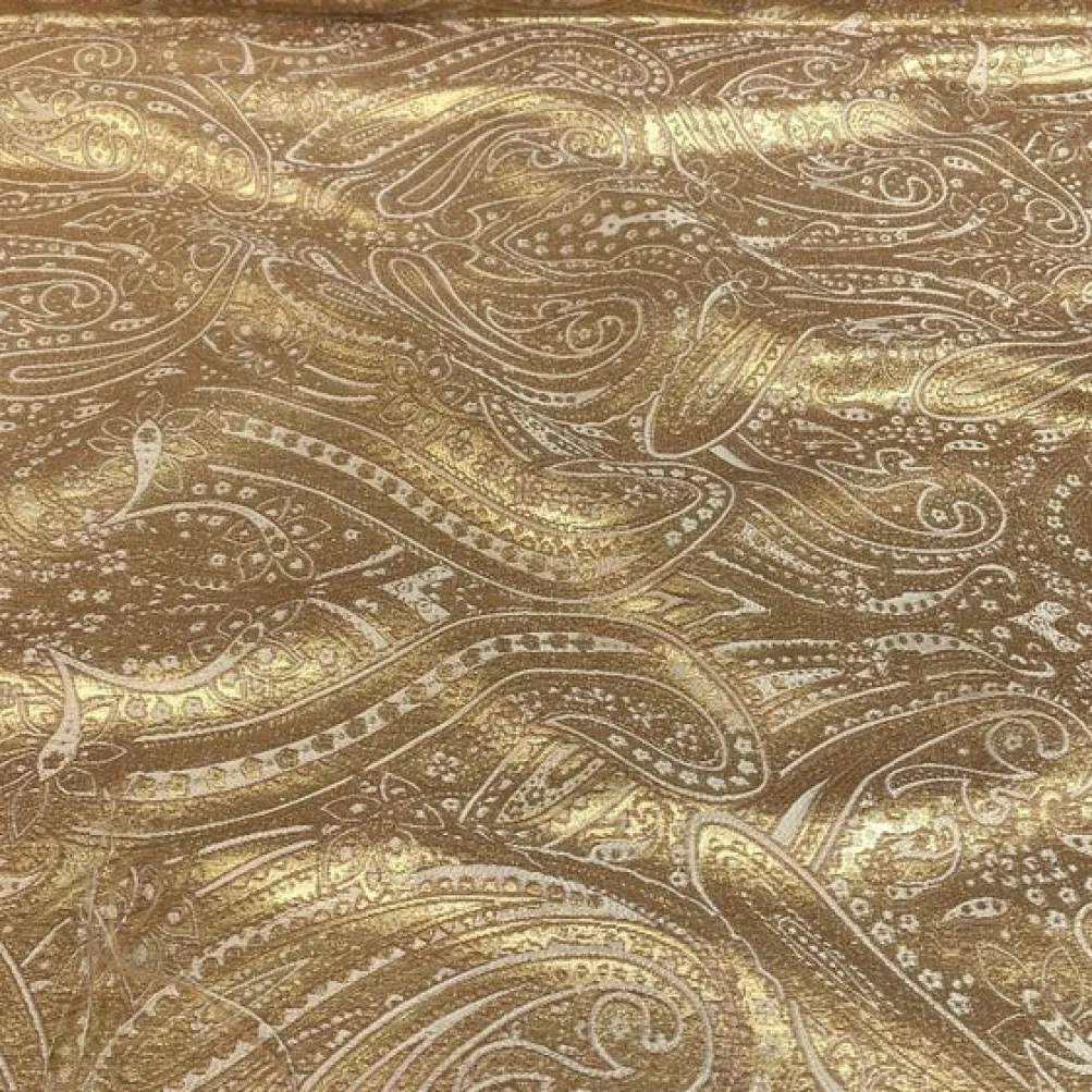 Paisley Jacquard Table Runner in Gold and Ivory