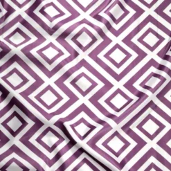 Paragon Print (Lamour) Table Runner in Plum