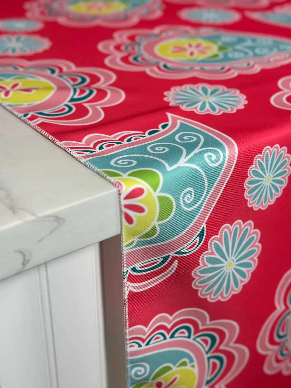 Pastel Paisley (Poly Print) Table Linen in Fuchsia