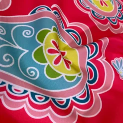 Pastel Paisley (Poly Print) Table Runner in Fuchsia
