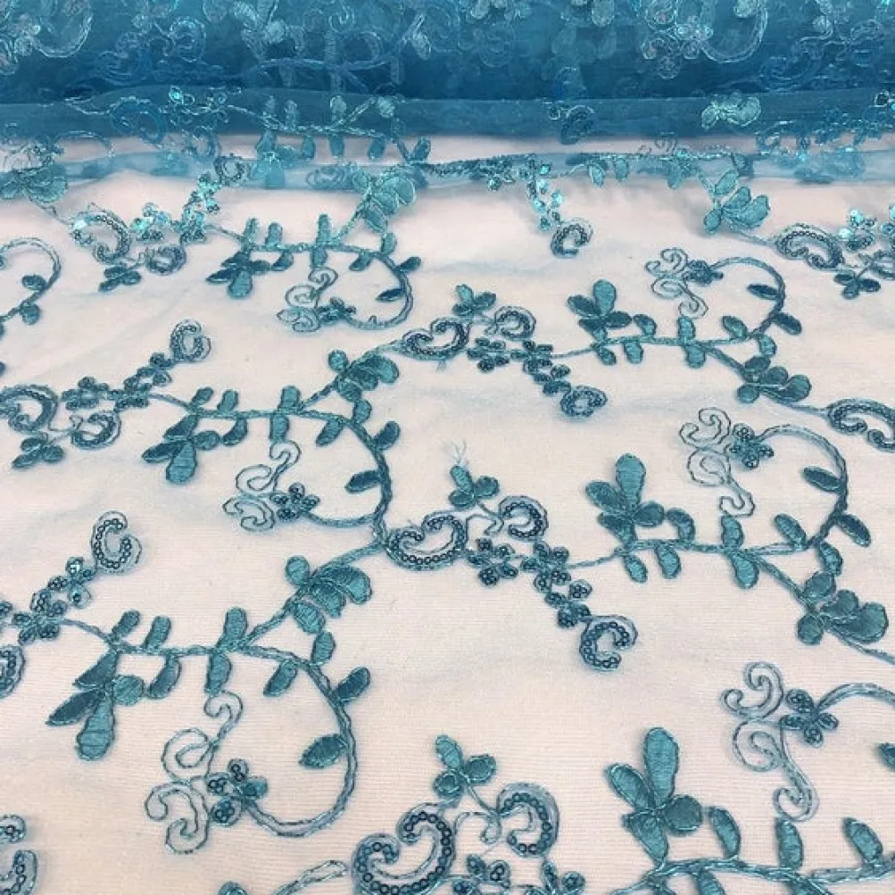 7pcs - Basil Leaf Embroidery Table Linen 132" Round - Turquoise