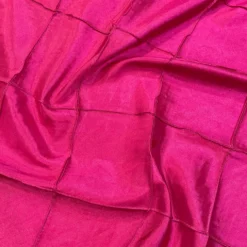 4" Pintuck Taffeta Table Napkin in Fuchsia 064