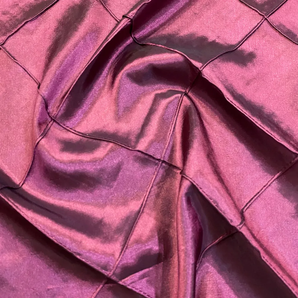 4" Pintuck Taffeta Table Napkin in Eggplant 006