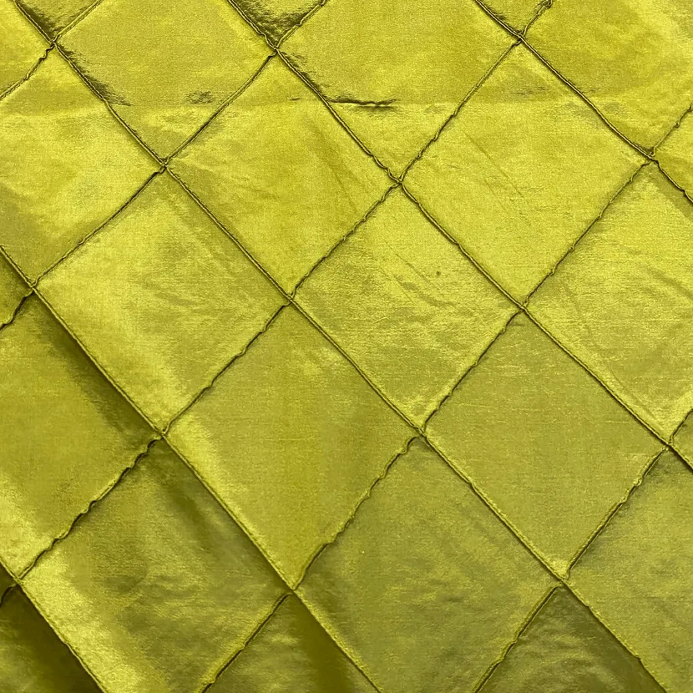 4" Pintuck Taffeta Table Runner in Lime 102