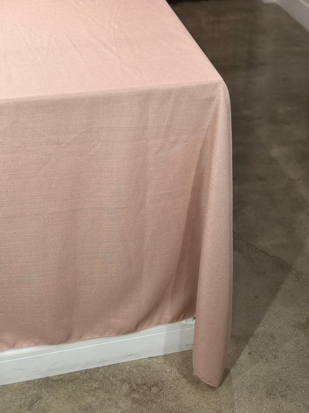 Rustic Linen Table Linen in Blush