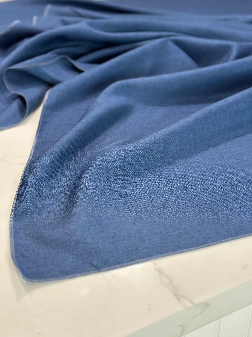 Rustic Linen Table Linen in Navy
