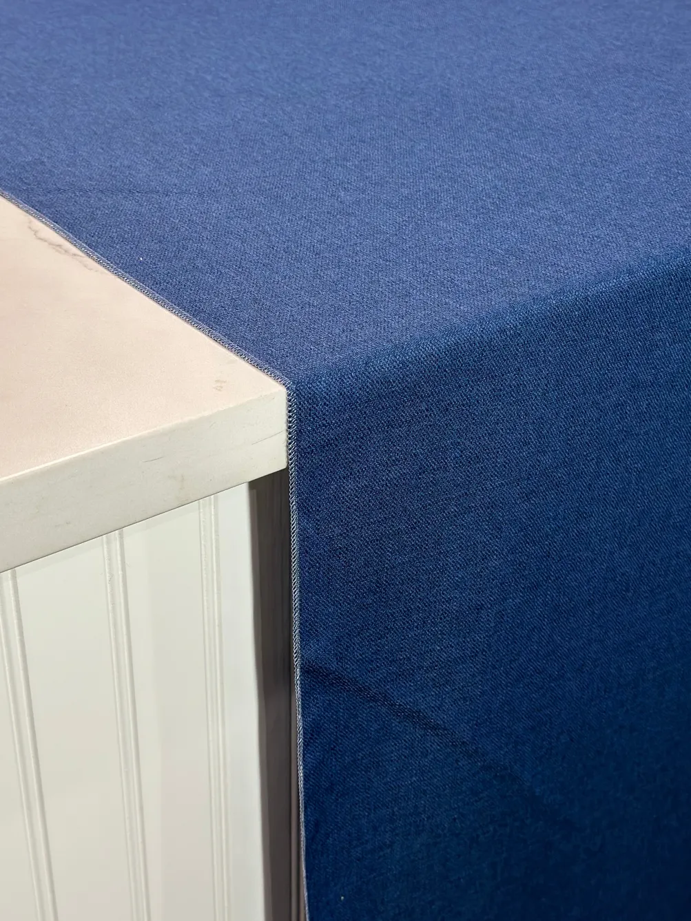 Rustic Linen Table Linen in Navy