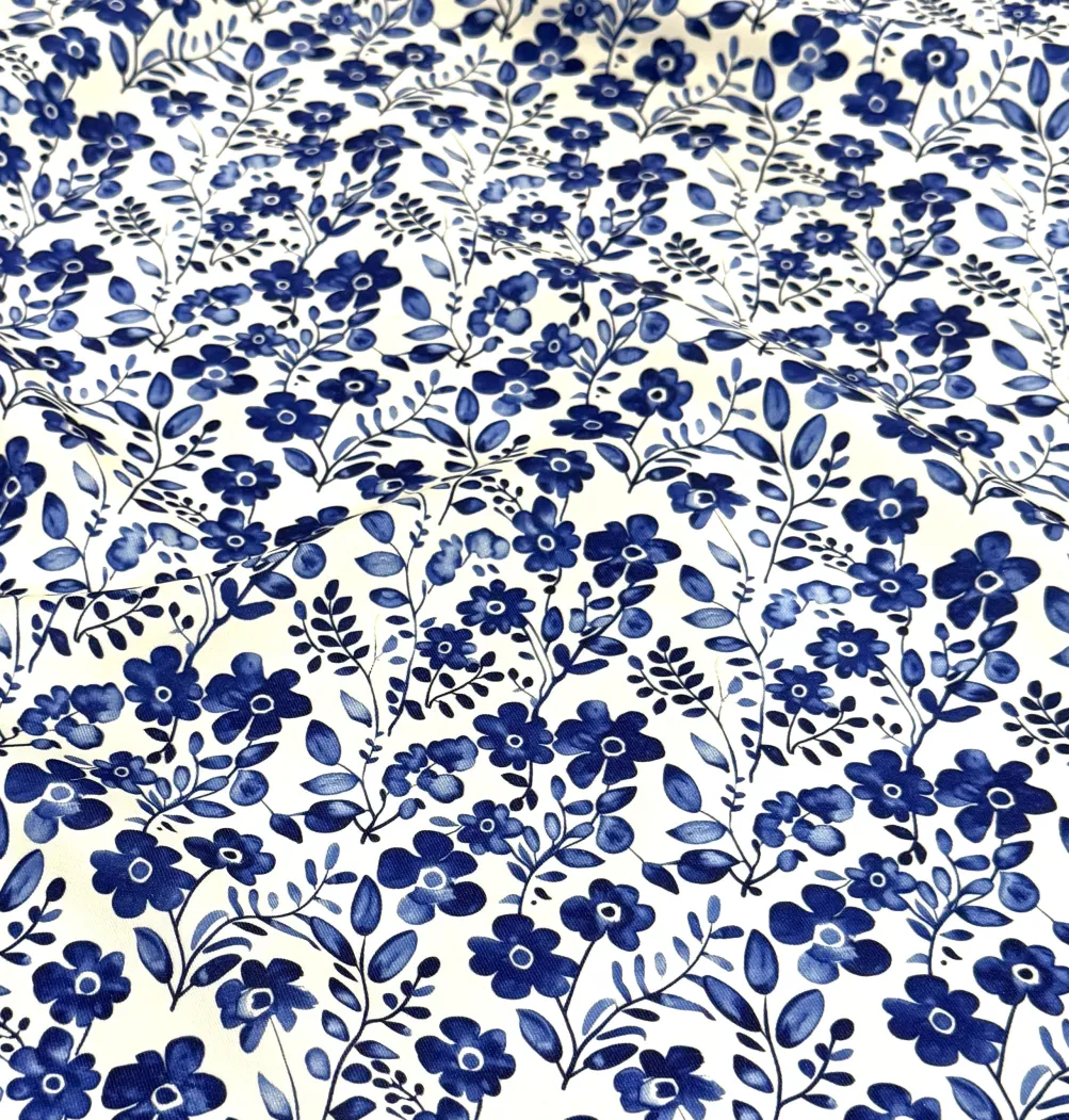 Scarlet (Poly Print) Table Linen