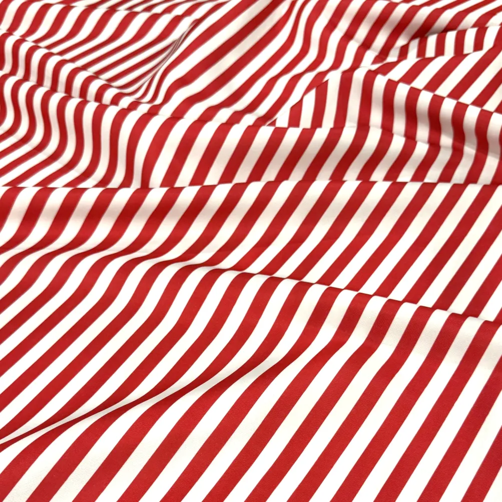 Seersucker (Poly Print) Table Linen in Red