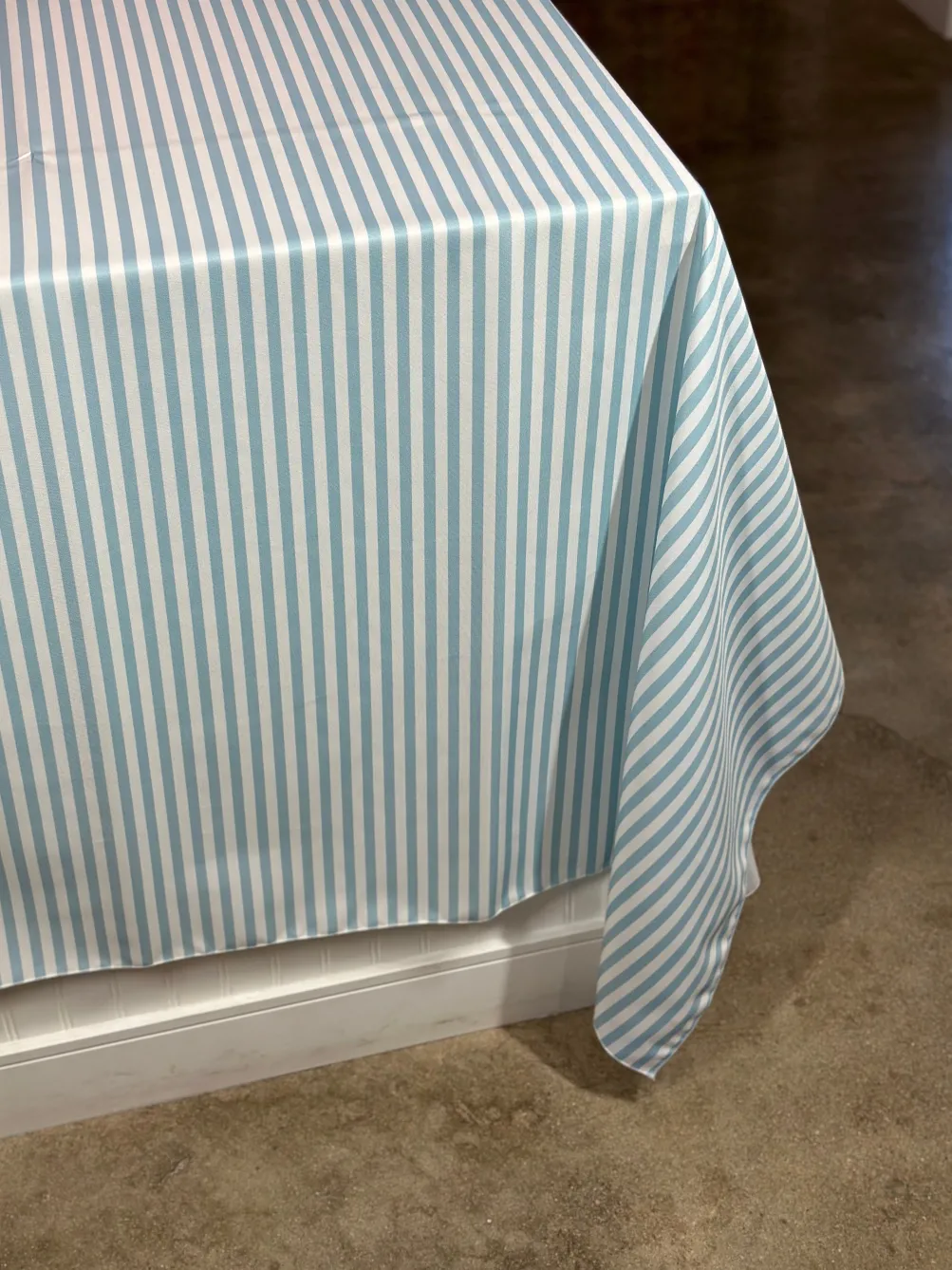 Seersucker (Poly Print) Table Linen in Lt Blue
