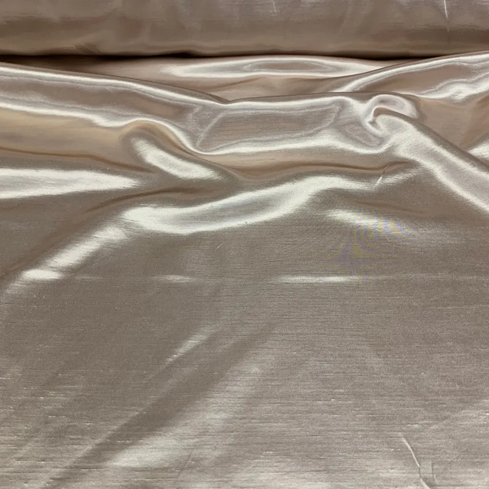 Shantung Satin (Reversible) Table Linen in Champagne