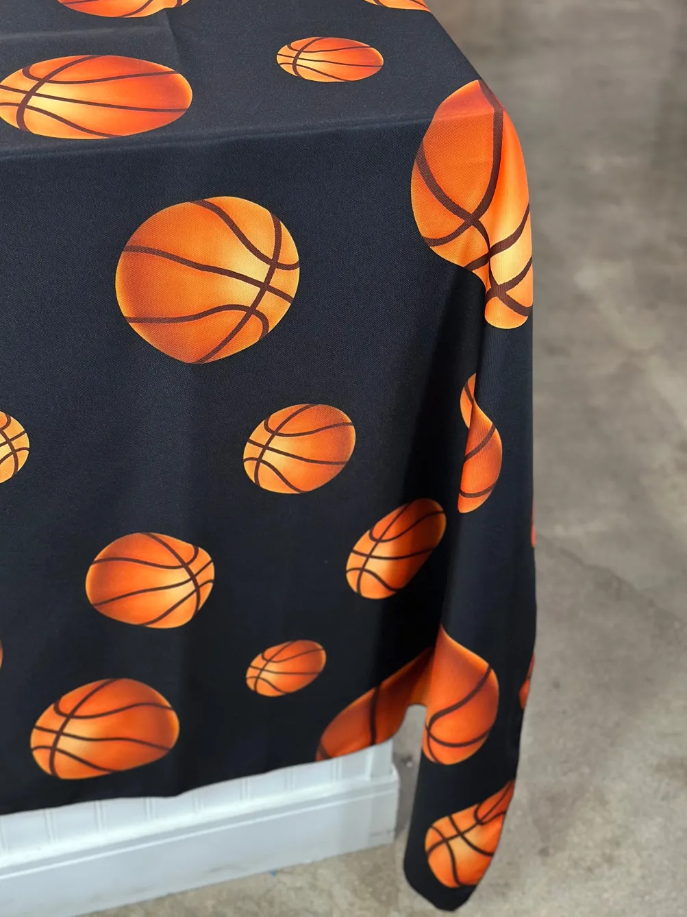 Sports (Poly Print) Table Linen Basketball