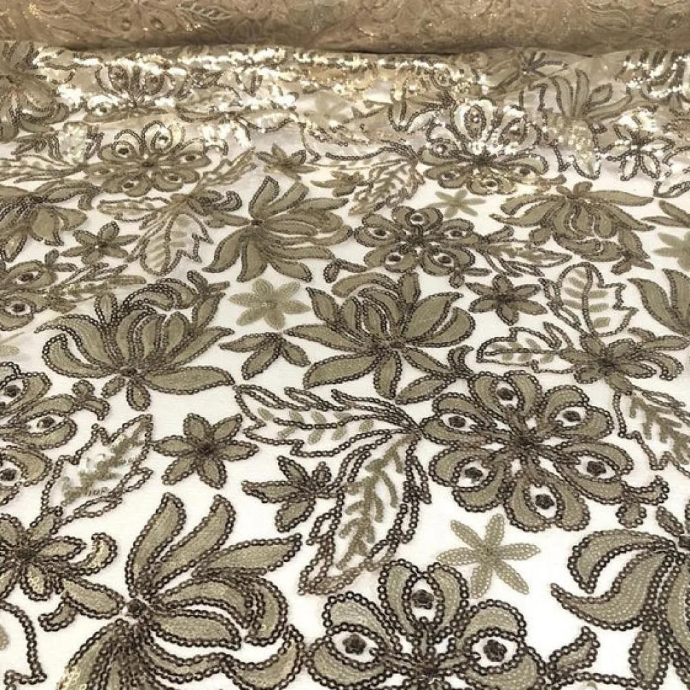 Starlight Sequins Table Linen in Champagne