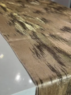 Static Jacquard Table Linen in Gold and Brown