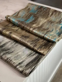 Static Jacquard Table Linen in Turquoise and Brown