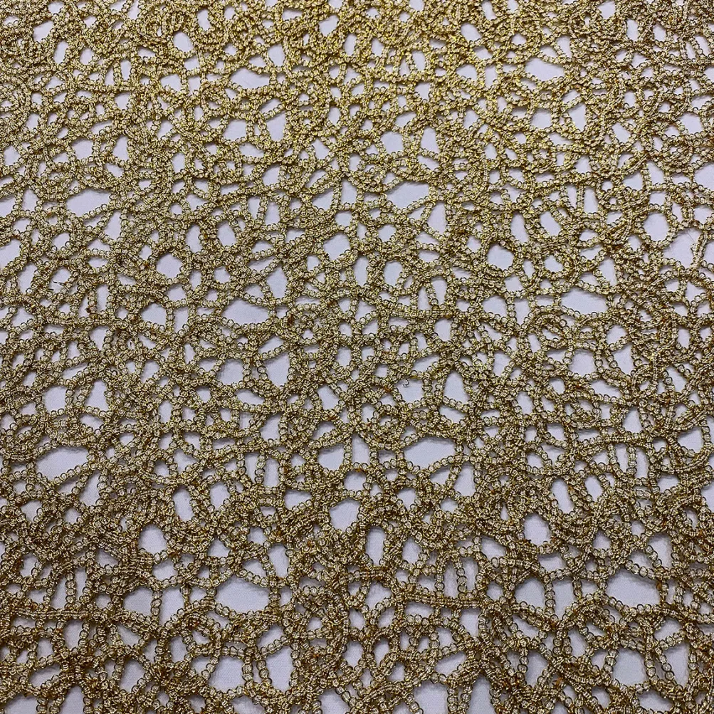 Swirl Chain Lace Table Runner in Gold