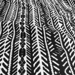 Topaz (Poly Print) Table Linen in Black / White