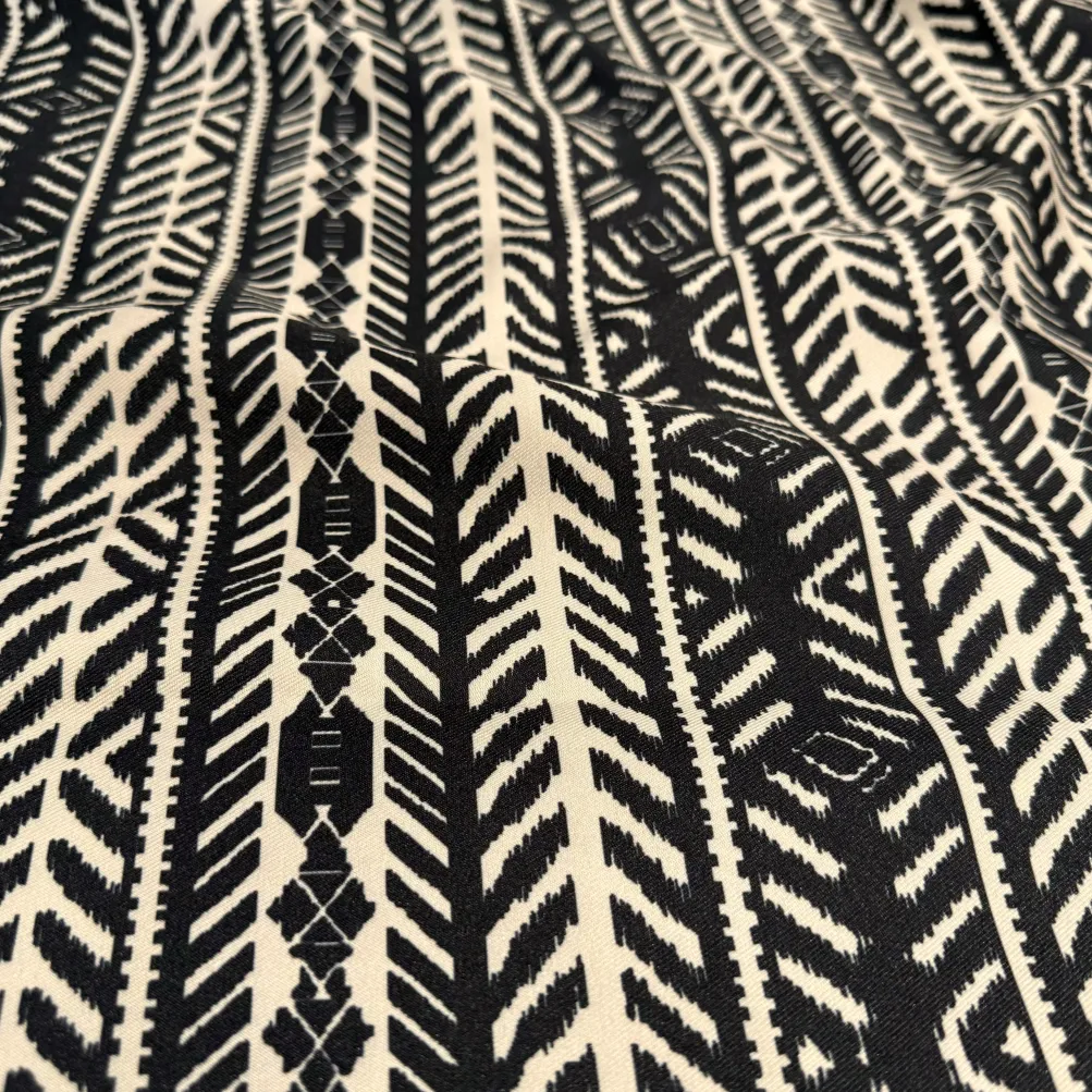 Topaz (Poly Print) Table Linen in Black / Taupe