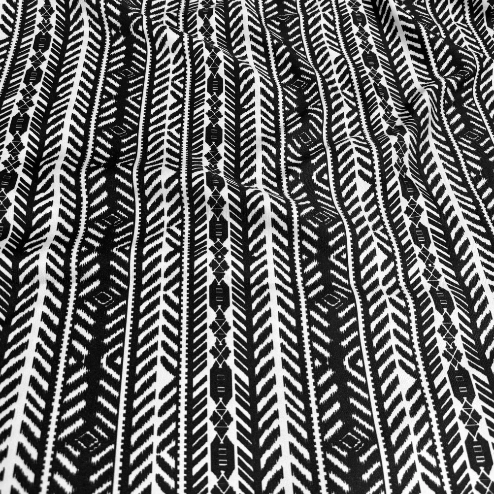 Topaz (Poly Print) Table Napkin in Black / White