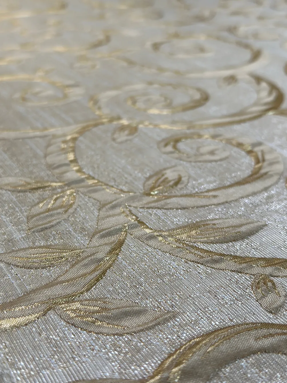 Tuscany Jacquard (Reversible) Table Linen in Ivory