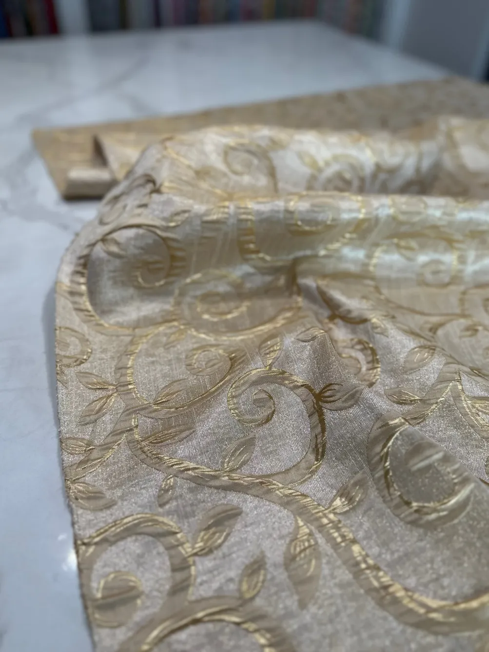 Tuscany Jacquard (Reversible) Table Linen in Ivory