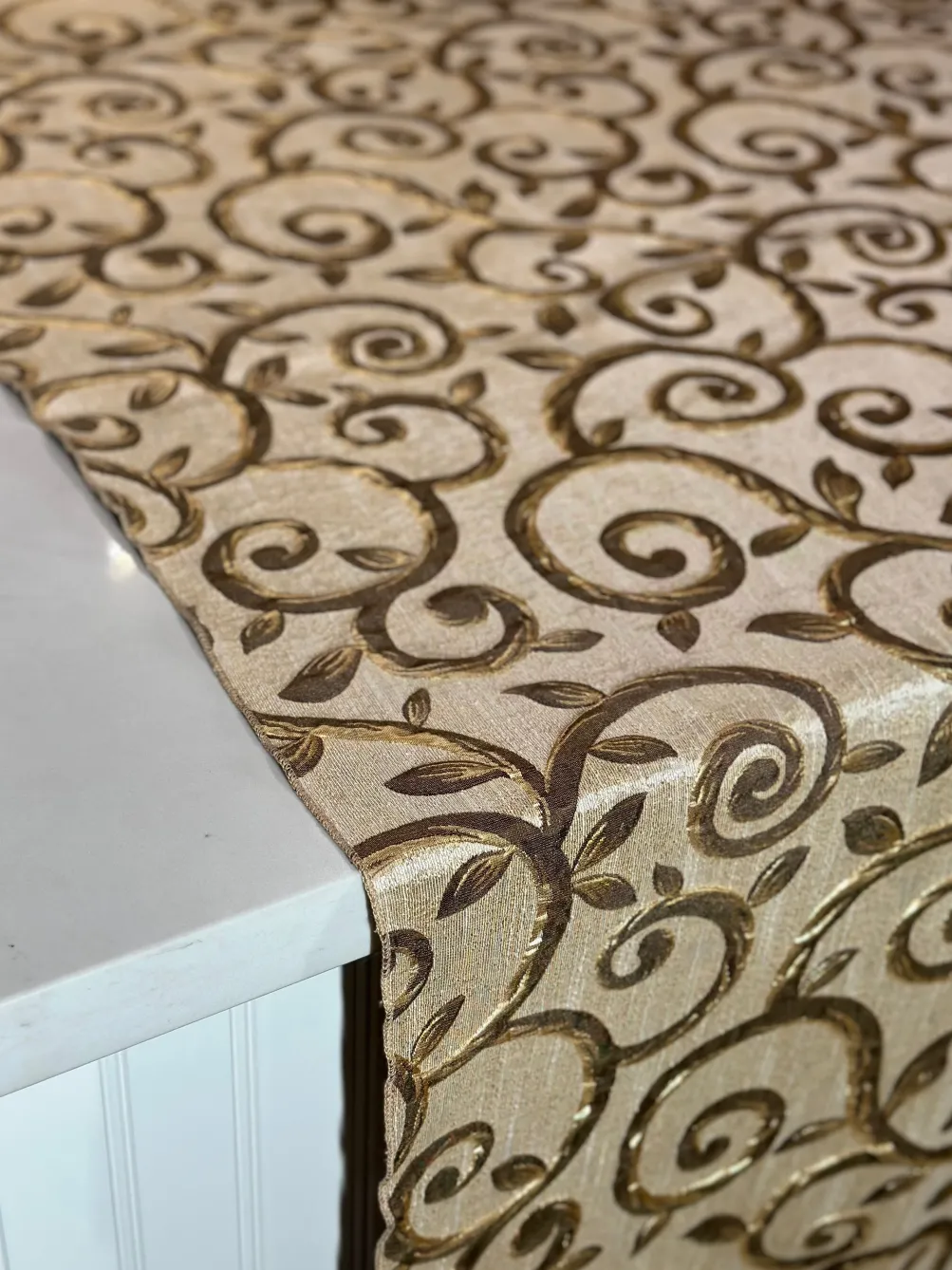 Tuscany Jacquard (Reversible) Table Linen in Brown and Taupe