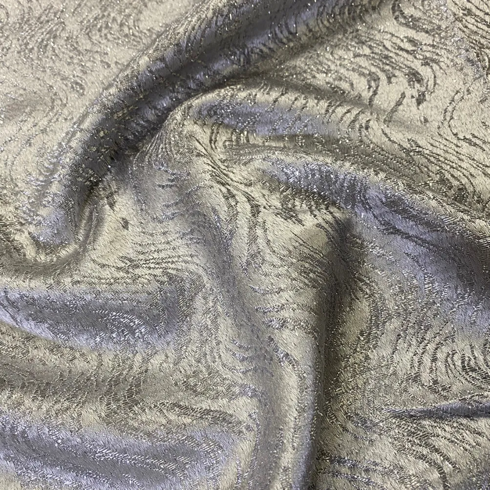 Twinkle Tensil Table Linen in Silver