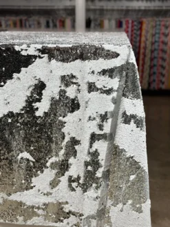 Two-Tone Sequins Table Linen in Silver and White