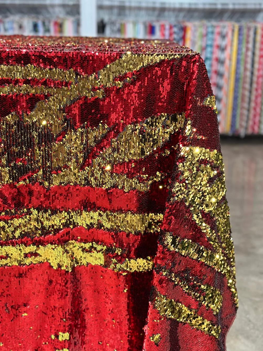 Two-Tone Sequins Table Linen in Red and Gold