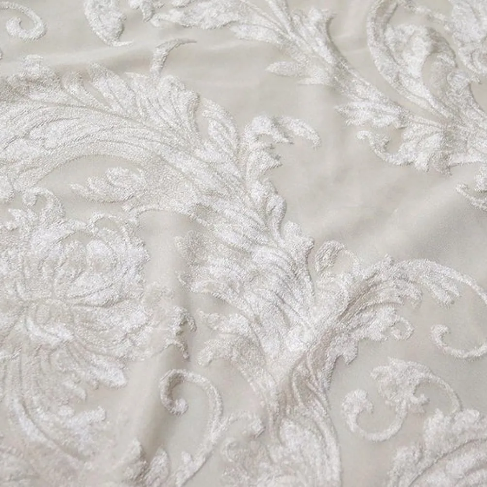 Victorian Jacquard Sheer Table Linen in Ivory